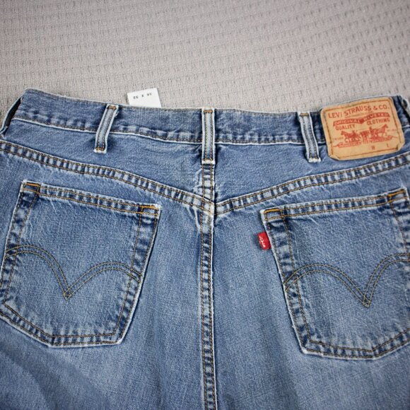 Levi's Relaxed Straight Cut Wide Denim Jeans - Picture 5 of 8
